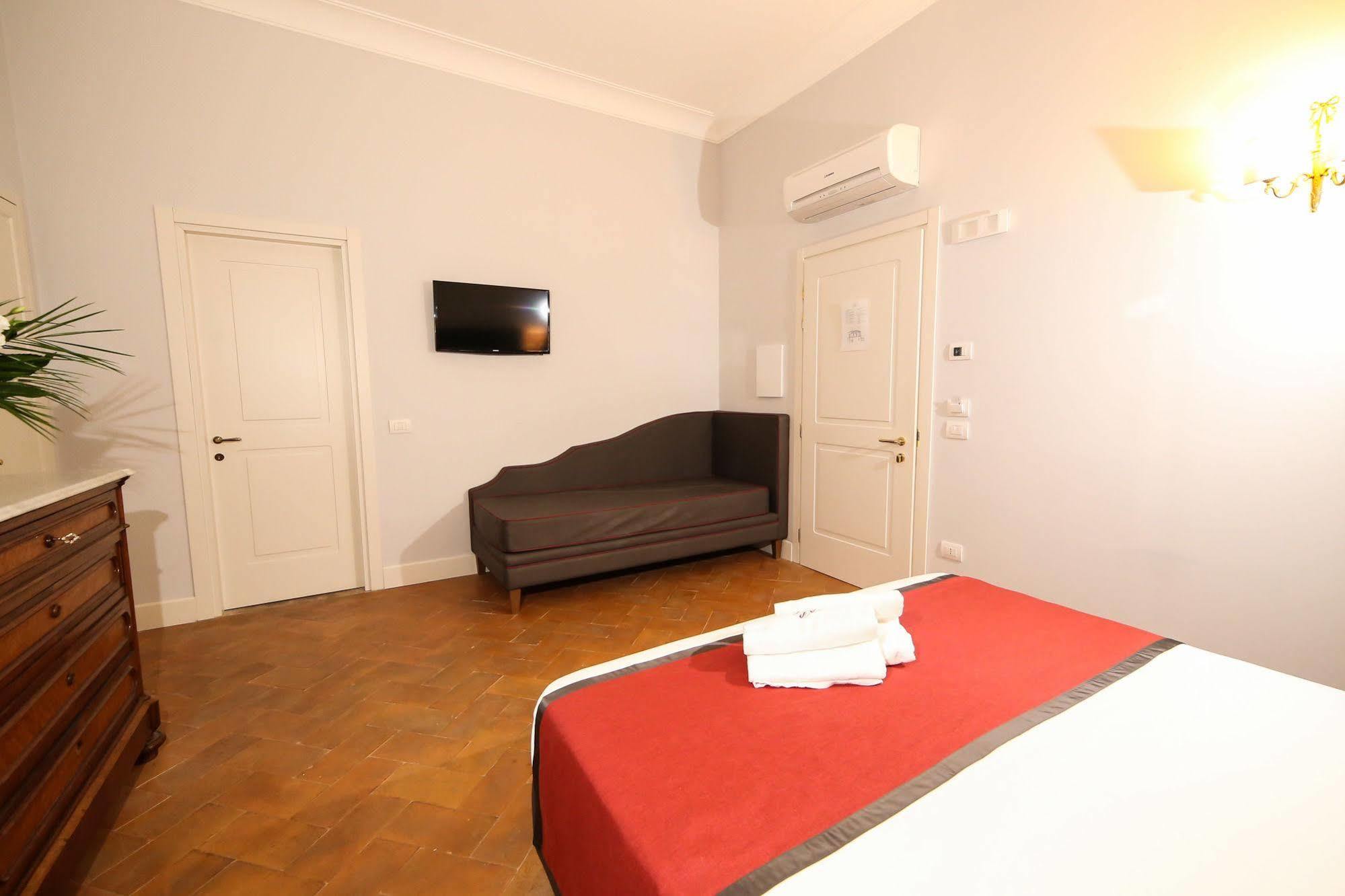 Palazzo Riario Sforza Hotel Napoli Ngoại thất bức ảnh