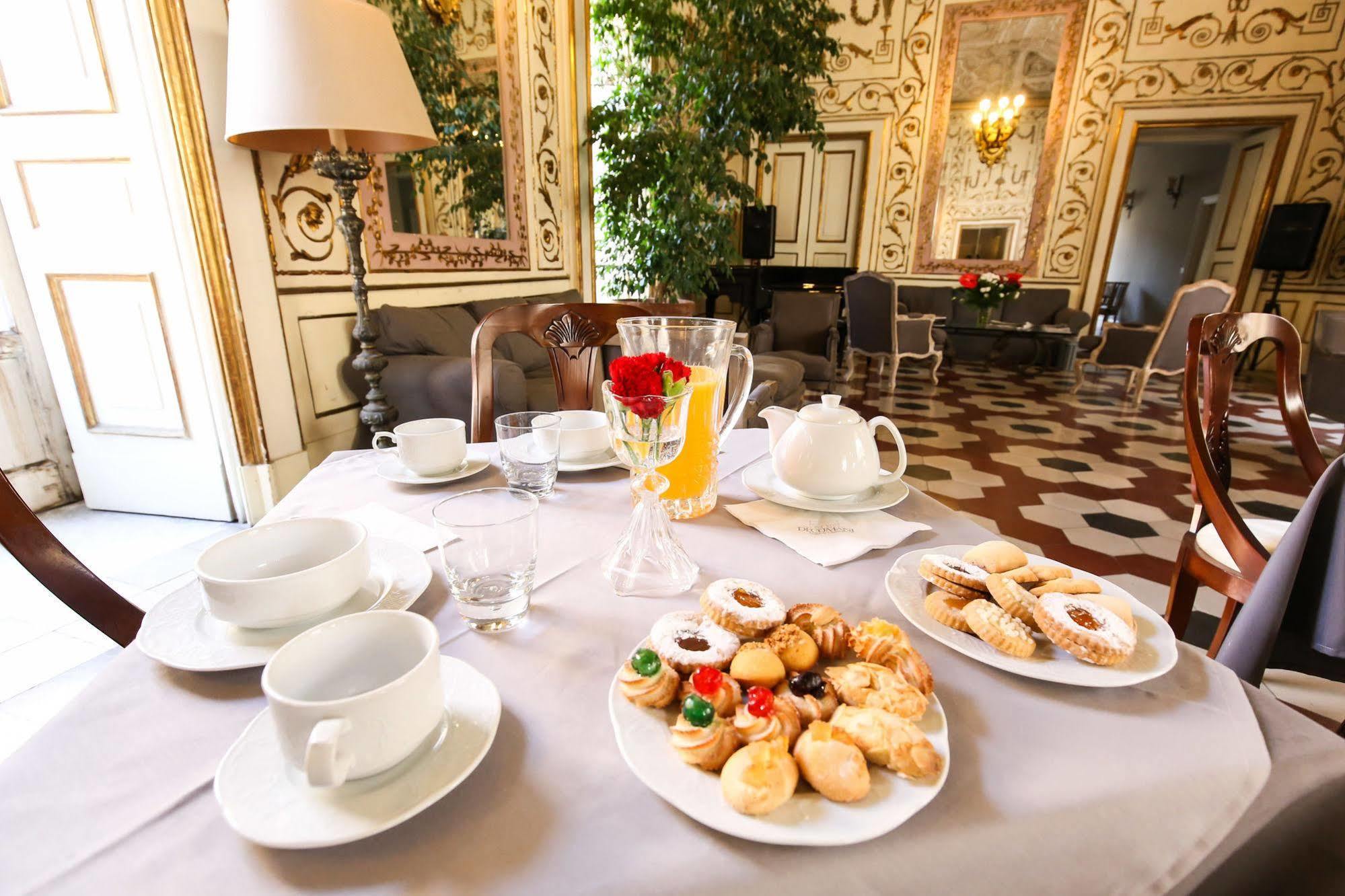 Palazzo Riario Sforza Hotel Napoli Ngoại thất bức ảnh