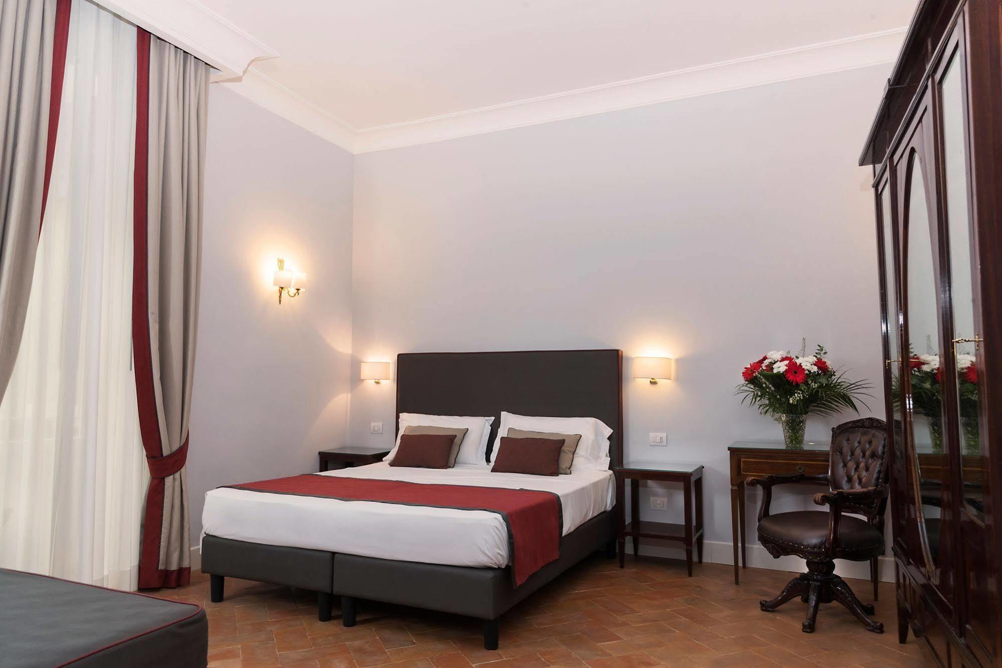 Palazzo Riario Sforza Hotel Napoli Ngoại thất bức ảnh