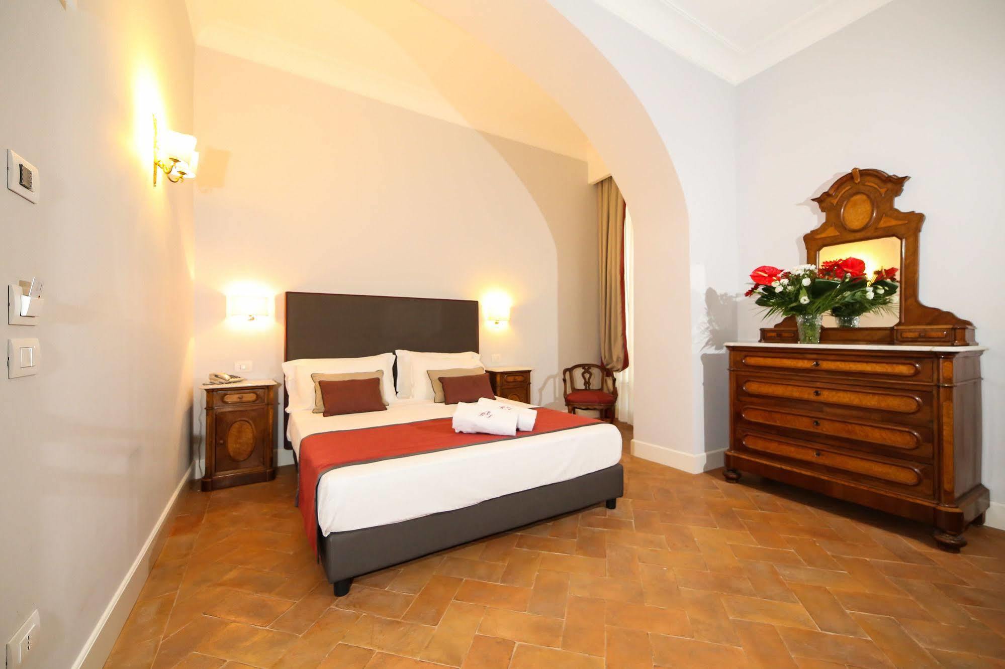Palazzo Riario Sforza Hotel Napoli Ngoại thất bức ảnh